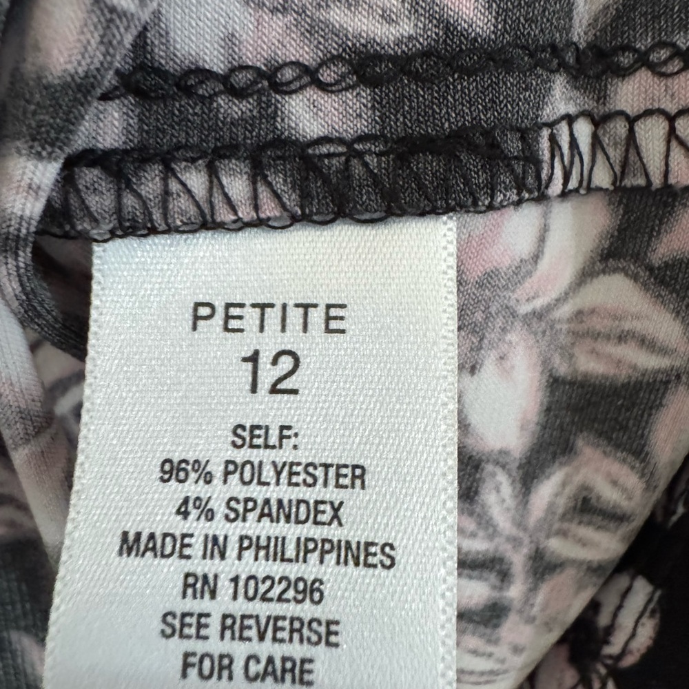Roz &Ali Black With White and Pink Floral Design Size 12 Petite - Picture 3 of 4